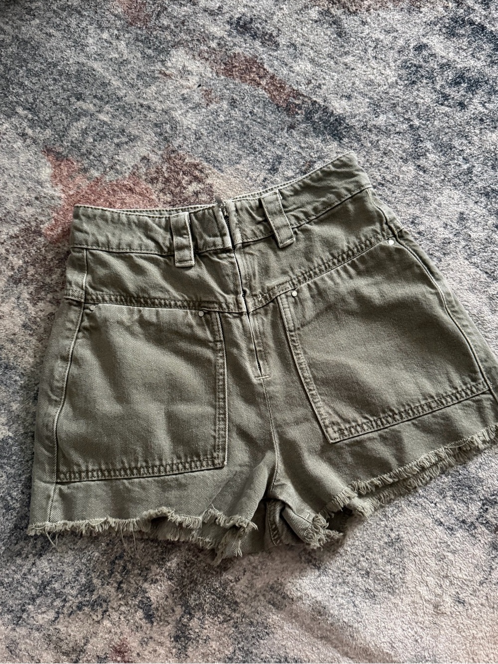 ba&sh Olive Green High-Rise Frayed Hem Denim Shorts - Picture 2 of 6